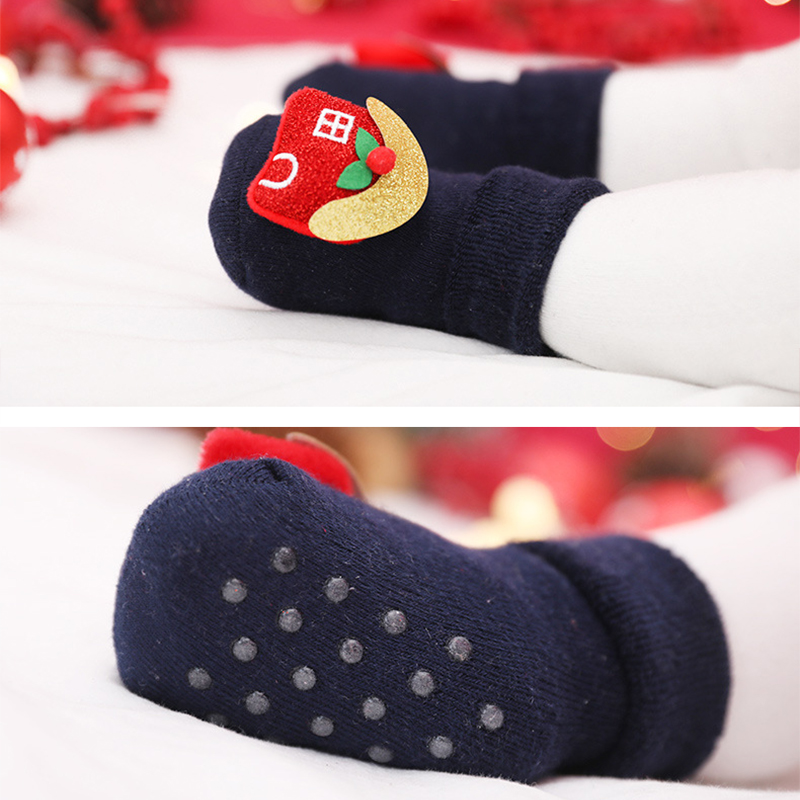 ถุงเท้าเด็กน่ารักสำหรับคริสต์ม - Winter Clothing Activities For Toddlers บทวิจารณ์และราคา
